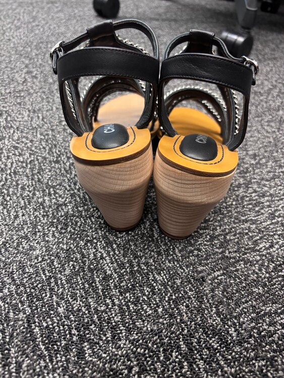 サンダル（古着・ファッション）の商品画像 - 査定依頼日：2025年5月15日 - 最高査定価格：25,000円