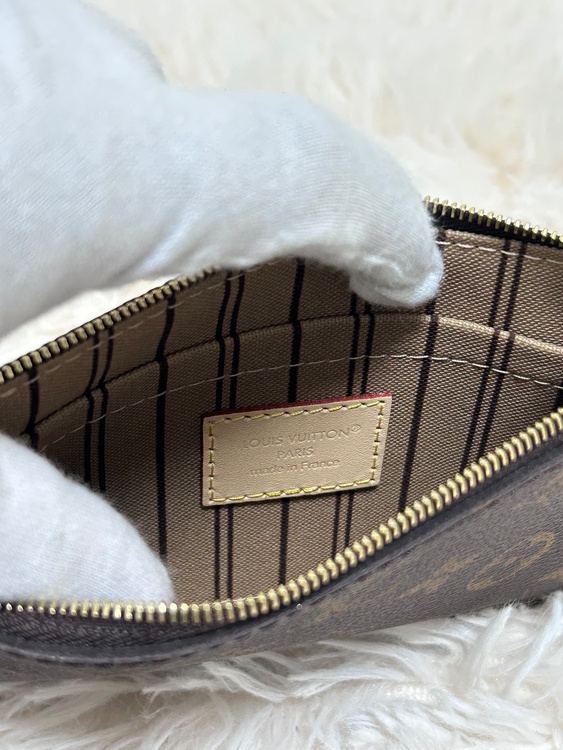 M46979（ブランドバッグ）の商品画像 - 査定依頼日：2026年1月1日 - 最高査定価格：222,000円