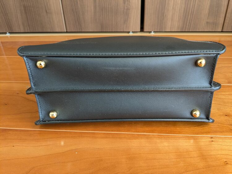 ピーカブー　I SEE U（ブランドバッグ）の商品画像 - 査定依頼日：2025年10月26日 - 最高査定価格：260,000円