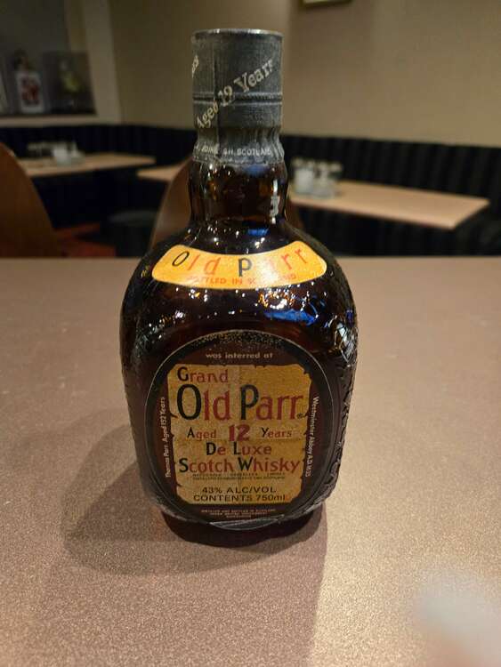 ウイスキー オールドパー （お酒）の商品画像 - 査定依頼日：2025年1月24日 - 最高査定価格：1,000円