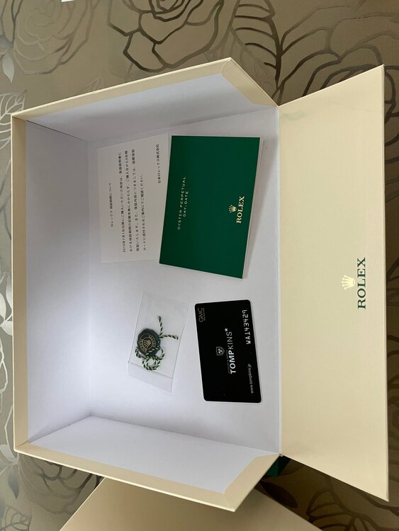 ロレックス デイデイト 228349rbq（高級時計）の商品画像 - 査定依頼日：2025年4月25日 - 最高査定価格：7,000,000円