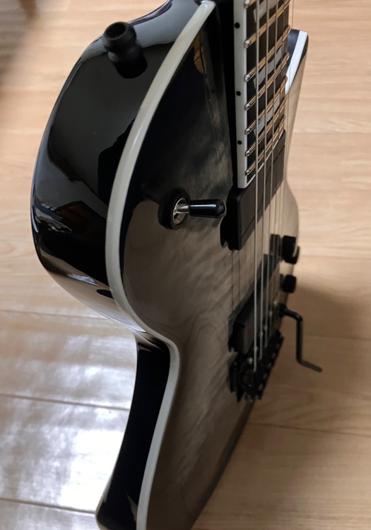 E-II EC QM FR / Charcoal Burst（ピアノ・楽器・PA機材）の商品画像 - 査定依頼日：2026年4月12日 - 最高査定価格：130,000円