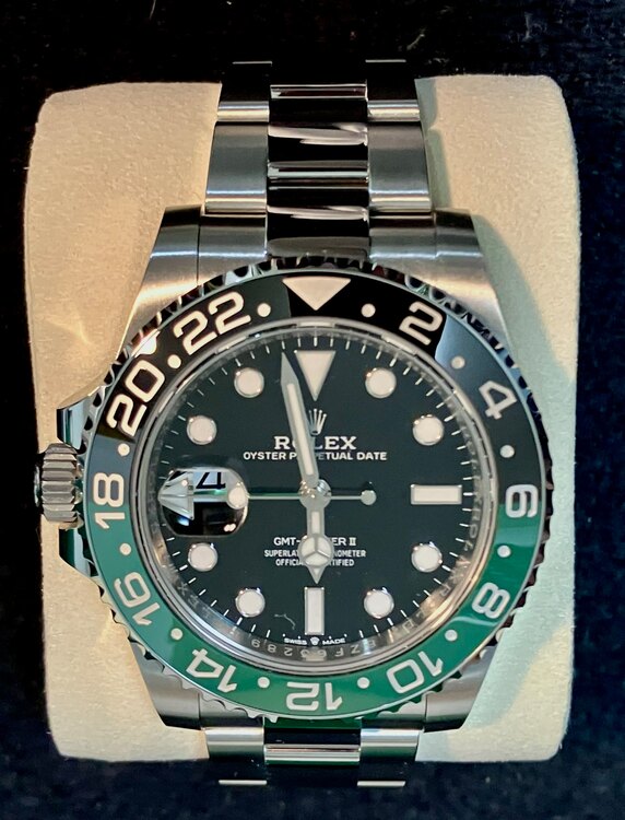 ロレックス GMTマスター GMTマスターII 126720VTNR（高級時計）の商品画像 - 査定依頼日：2025年3月5日 - 最高査定価格：2,410,000円