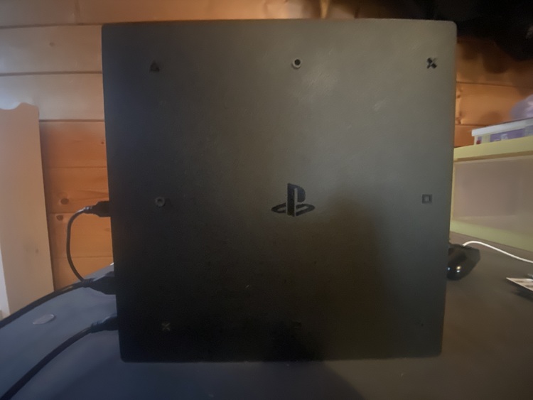 プレイステーション4 Pro本体 ジェットブラック(HDD 1TB/CUH-70（ゲーム機本体・ゲームソフト）の商品画像 - 査定依頼日：2022年5月29日 - 最高査定価格：20,000円