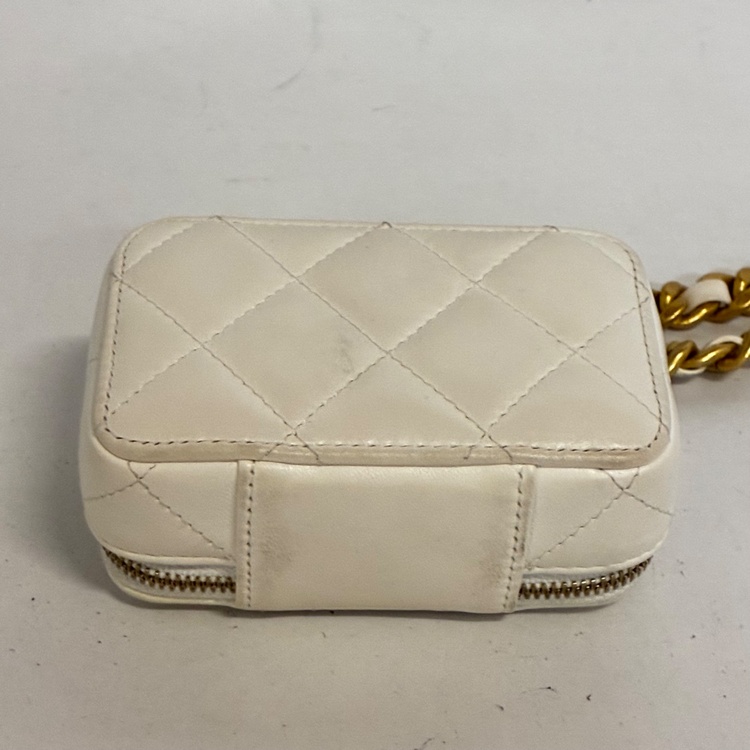 CHANEL ショルダーコインパース（ブランドバッグ）の商品画像 - 査定依頼日：2026年6月21日 - 最高査定価格：250,000円