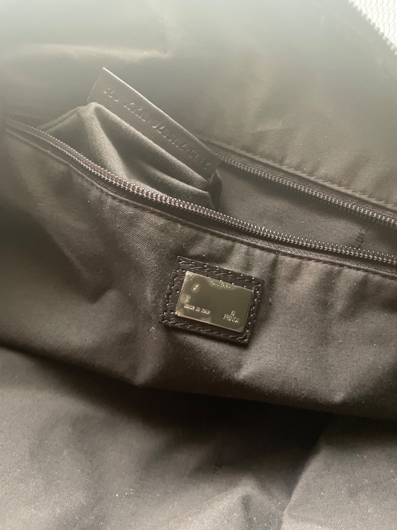 フェンディ  （ブランドバッグ）の商品画像 - 査定依頼日：2025年8月26日 - 最高査定価格：70,000円