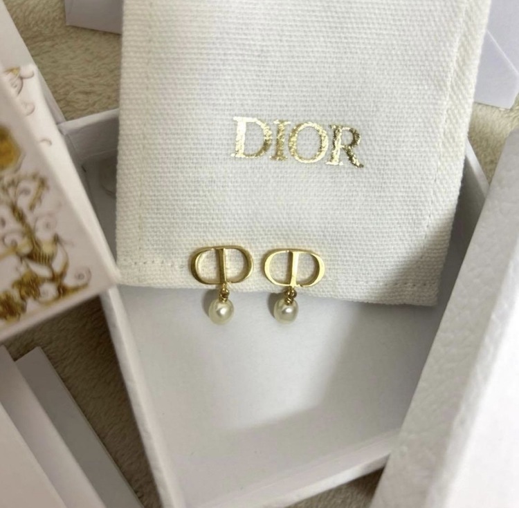 ディオール  （ブランドバッグ）の商品画像 - 査定依頼日：2026年3月2日 - 最高査定価格：32,000円