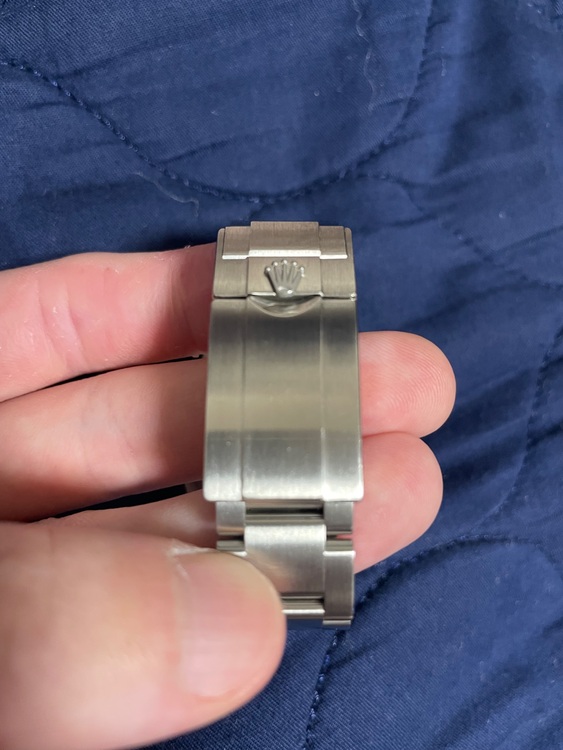 ロレックス エクスプローラー 21427（高級時計）の商品画像 - 査定依頼日：2025年8月9日 - 最高査定価格：1,050,000円