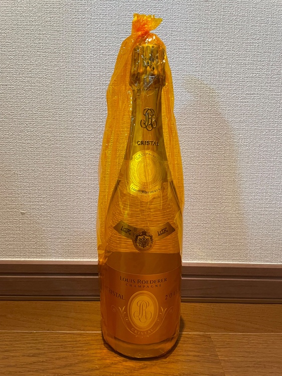 ルイロデレール　クリスタル（お酒）の商品画像 - 査定依頼日：2025年12月13日 - 最高査定価格：34,000円