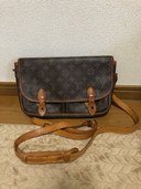 ヴィトン　Burberryハンドバッグ　ショルダーバッグ（ブランドバッグ）の商品画像 - 査定依頼日：2023年5月23日 - 最高査定価格：12,000円