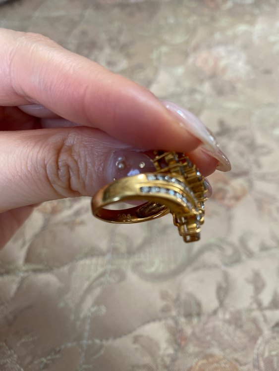 ダイヤリング（宝石）の商品画像 - 査定依頼日：2023年1月28日 - 最高査定価格：100,000円