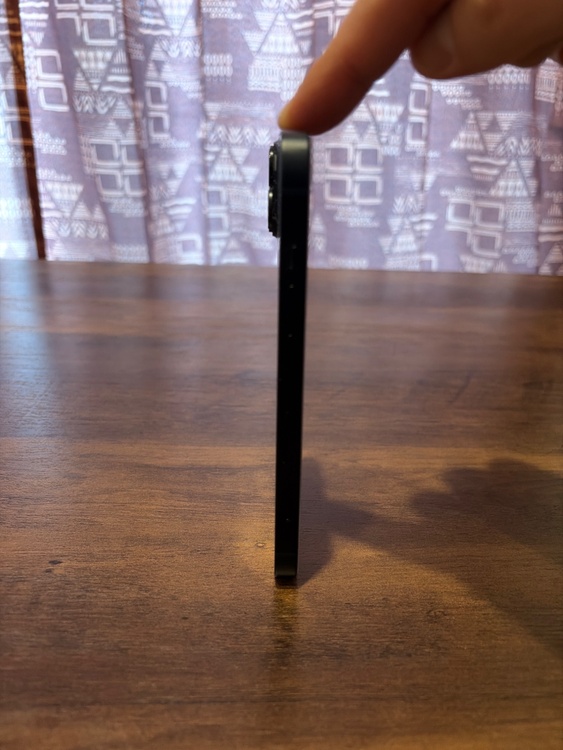 iPhone 14 128GB SIMフリー（スマホ）の商品画像 - 査定依頼日：2026年1月31日 - 最高査定価格：50,000円