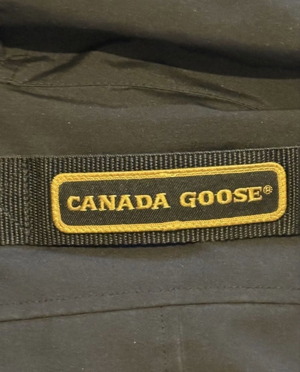 カナダグース シャトーパーカ（古着・ファッション）の商品画像 - 査定依頼日：2026年2月25日 - 最高査定価格：100,000円