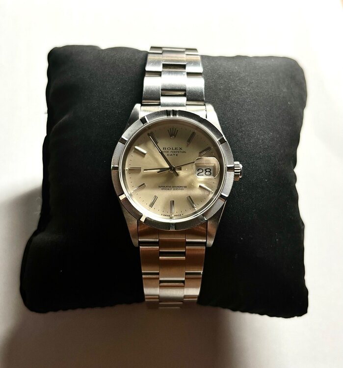 ロレックス パーペチュアルデイト 1521（高級時計）の商品画像 - 査定依頼日：2024年12月28日 - 最高査定価格：380,000円