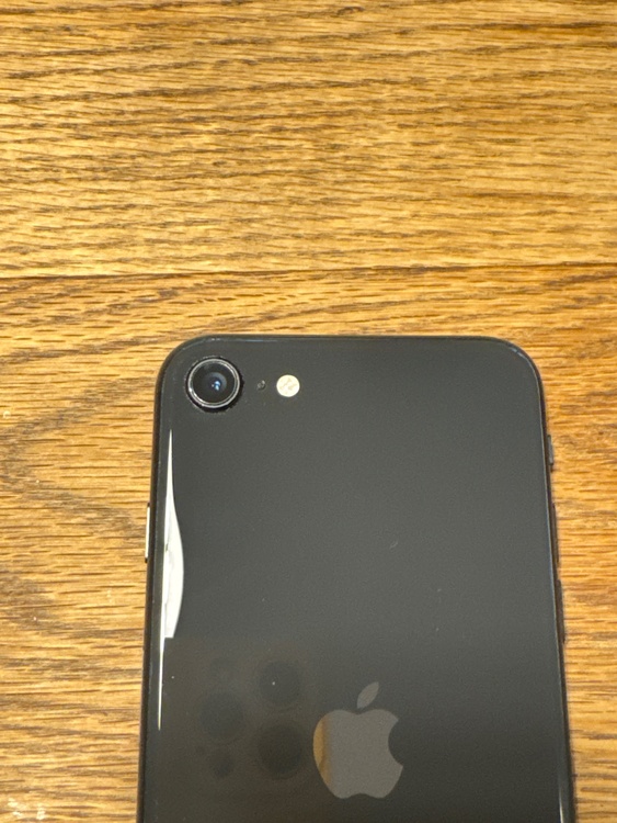 iPhone iPhone SE (第 2 世代) 64GB SIMフリー（スマホ）の商品画像 - 査定依頼日：2026年8月22日 - 最高査定価格：8,000円