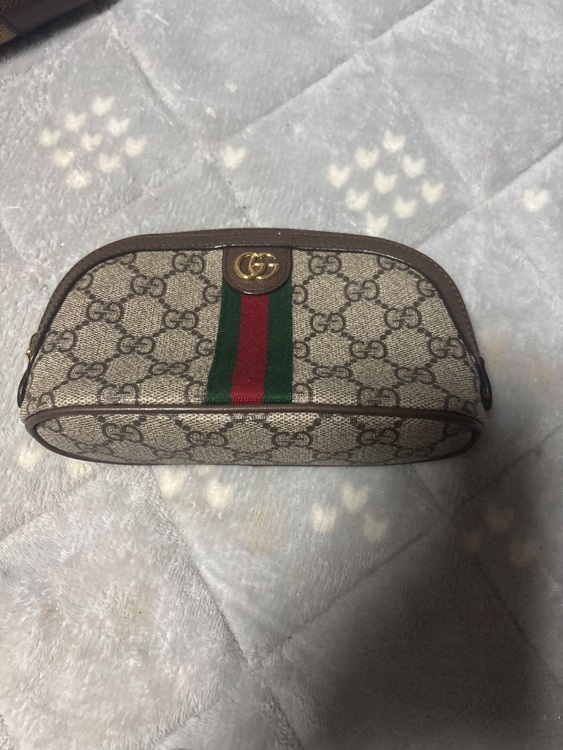 ポーチ（ブランド財布・小物）の商品画像 - 査定依頼日：2025年9月7日 - 最高査定価格：10,500円