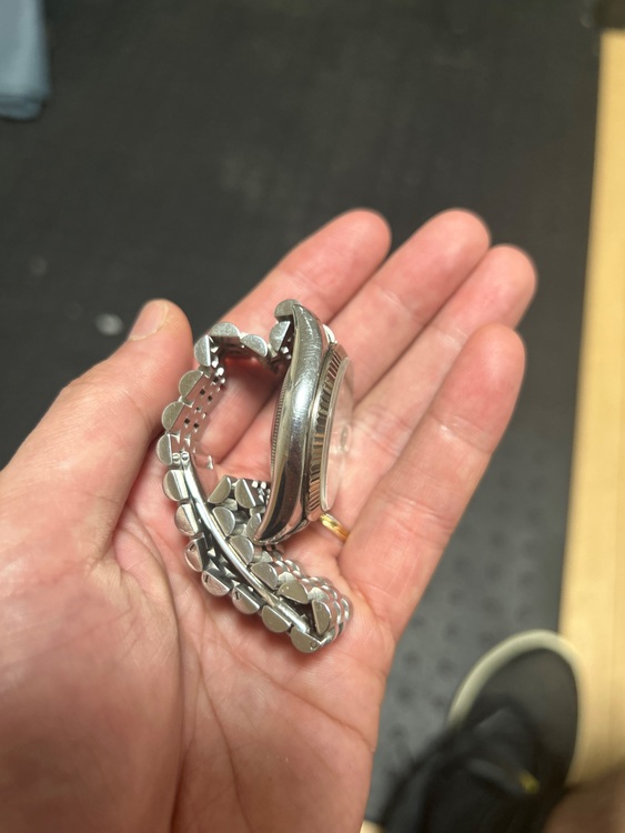 ロレックス デイトジャスト 116234（高級時計）の商品画像 - 査定依頼日：2025年11月17日 - 最高査定価格：1,120,000円