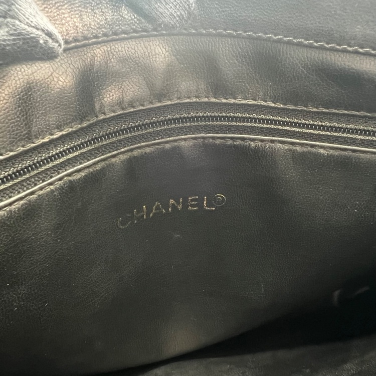 シャネル チェーントートバッグ ブラック（ブランドバッグ）の商品画像 - 査定依頼日：2025年11月28日 - 最高査定価格：150,000円