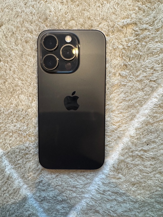 iPhone iPhone 15 Pro 1TB SIMフリー（スマホ）の商品画像 - 査定依頼日：2026年9月13日 - 最高査定価格：92,000円