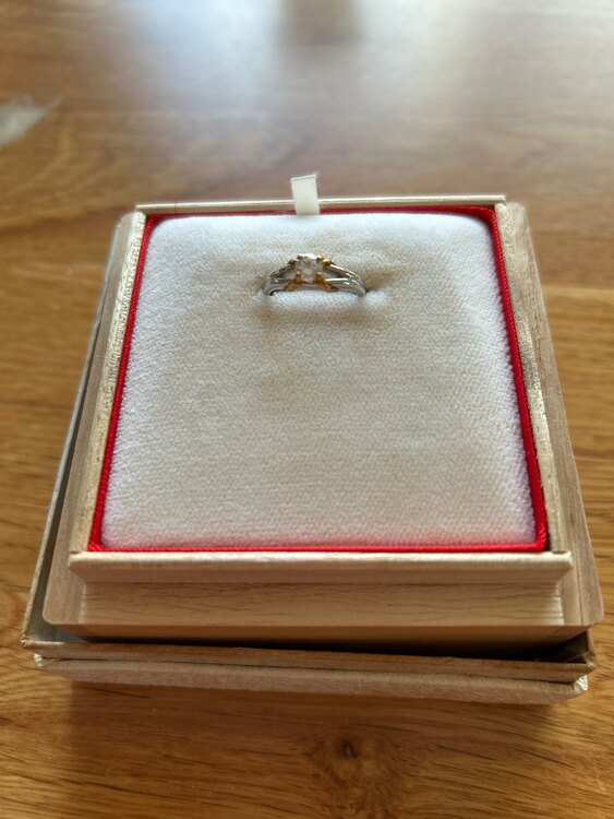 ダイヤモンドリング（金・貴金属）の商品画像 - 査定依頼日：2025年5月15日 - 最高査定価格：30,000円