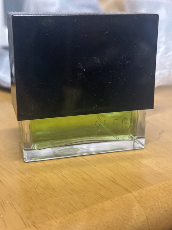 香水（古着・ファッション）の商品画像 - 査定依頼日：2025年11月22日 - 最高査定価格：2,000円