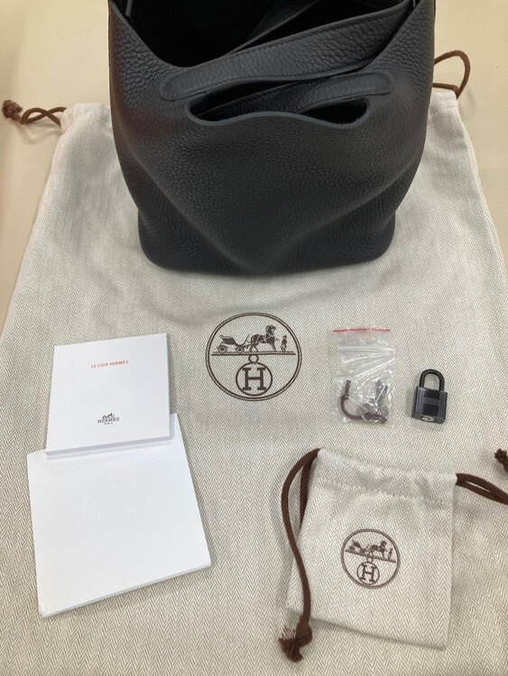 エルメス ピコタン （ブランドバッグ）の商品画像 - 査定依頼日：2025年4月24日 - 最高査定価格：620,000円