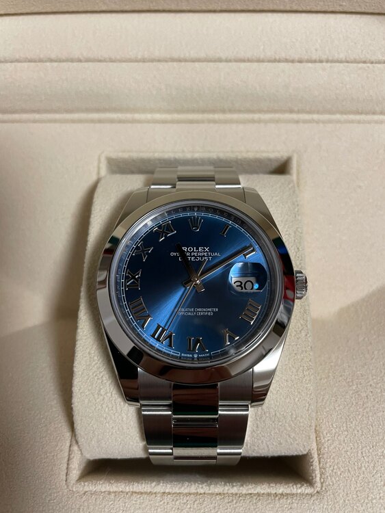 126300 アズーロブルー（高級時計）の商品画像 - 査定依頼日：2025年6月2日 - 最高査定価格：1,350,000円