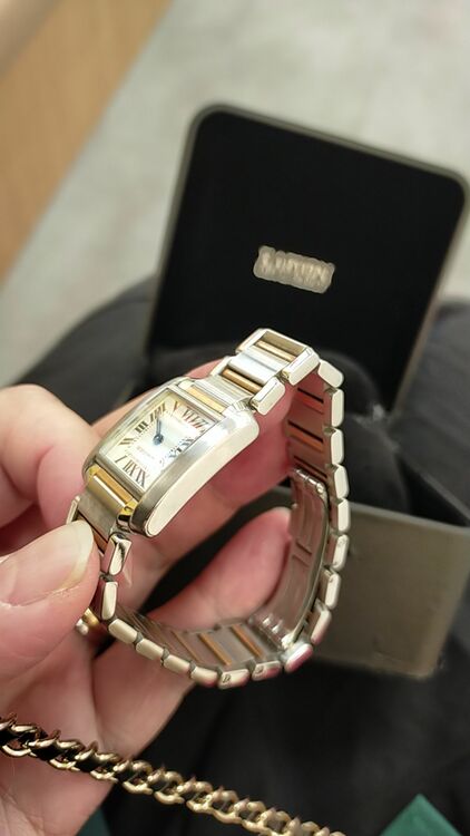 カルティエ タンク （高級時計）の商品画像 - 査定依頼日：2025年11月15日 - 最高査定価格：425,000円
