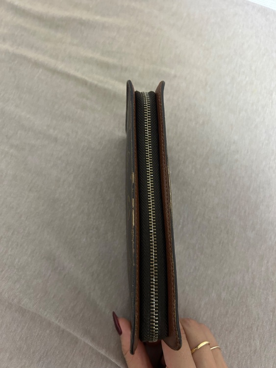ポルトモネジップ（ブランド財布・小物）の商品画像 - 査定依頼日：2025年8月28日 - 最高査定価格：5,000円