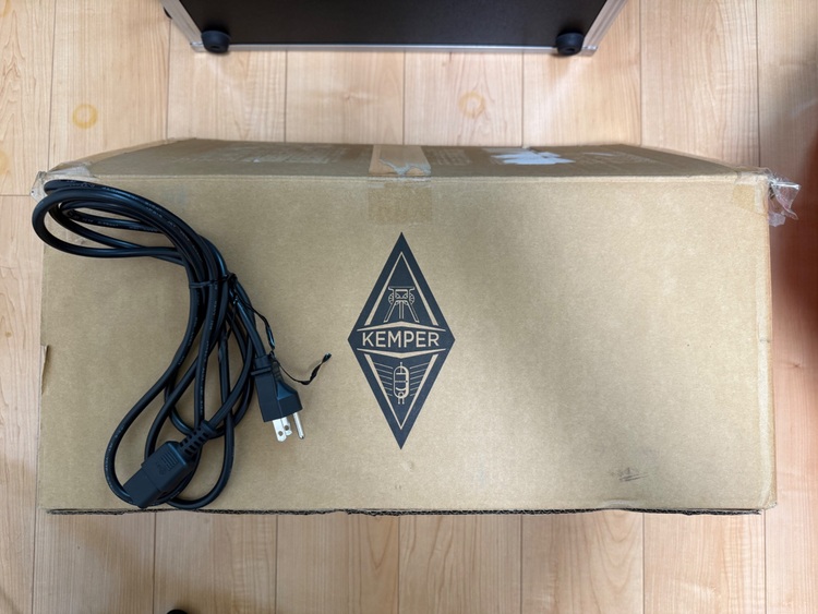 Kemper Profiler Power Rack（ピアノ・楽器・PA機材）の商品画像 - 査定依頼日：2025年8月16日 - 最高査定価格：130,000円