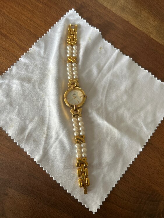 その他 その他 LZ11（高級時計）の商品画像 - 査定依頼日：2025年4月1日 - 最高査定価格：100,000円