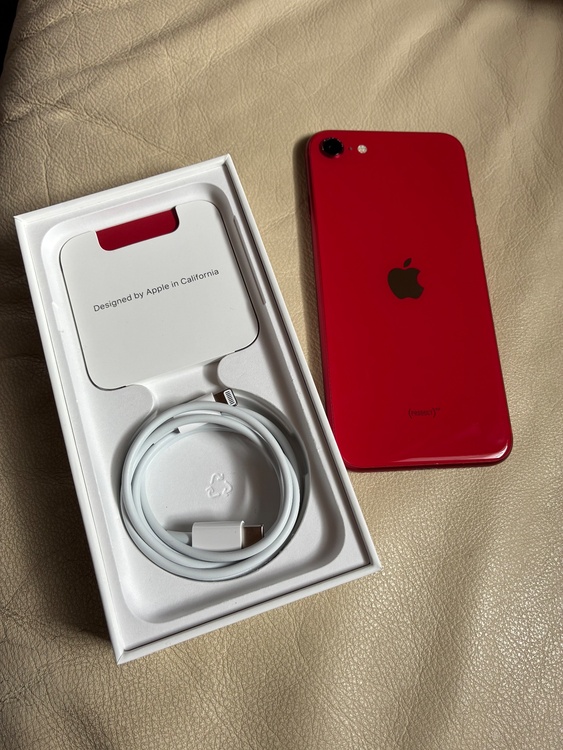 iPhone iPhone SE (第 2 世代) 128GB SIMフリー（スマホ）の商品画像 - 査定依頼日：2026年5月25日 - 最高査定価格：13,000円