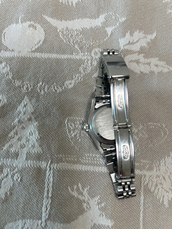 ロレックス デイトジャスト 6917（高級時計）の商品画像 - 査定依頼日：2025年7月1日 - 最高査定価格：680,000円