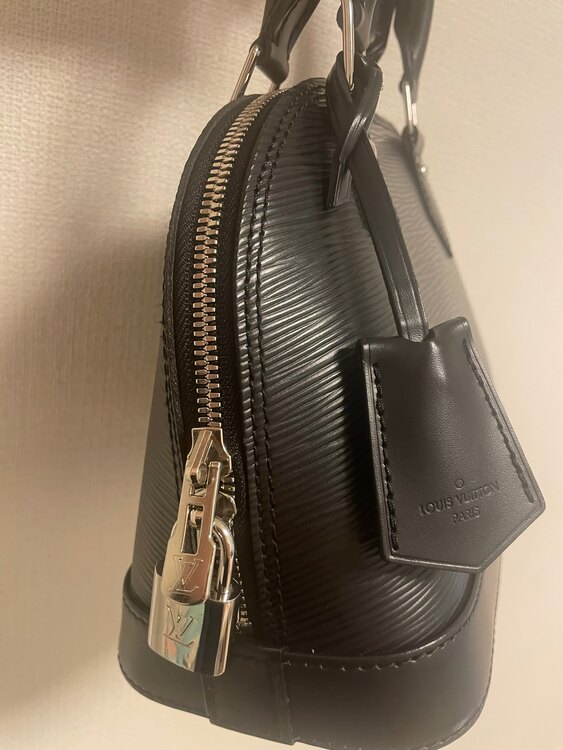 ルイヴィトン エピ （ブランドバッグ）の商品画像 - 査定依頼日：2025年4月28日 - 最高査定価格：75,000円