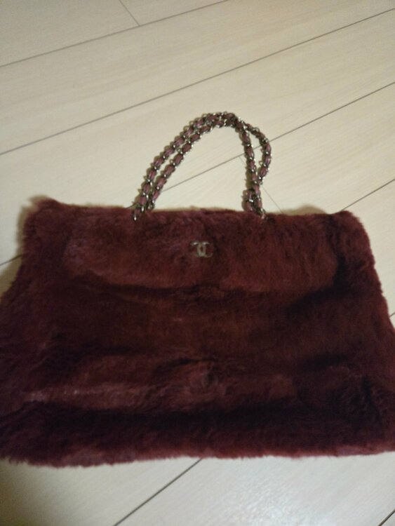ラパンラビットファー肩掛け（ブランドバッグ）の商品画像 - 査定依頼日：2026年4月3日 - 最高査定価格：110,000円