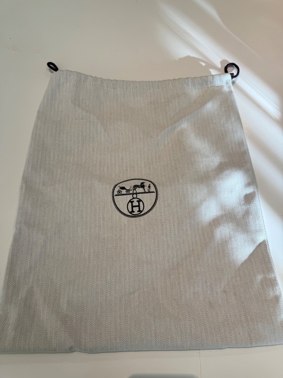 エルメス リンディ （ブランドバッグ）の商品画像 - 査定依頼日：2026年1月12日 - 最高査定価格：500,000円