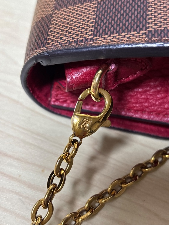 クロワゼット （ブランドバッグ）の商品画像 - 査定依頼日：2026年3月14日 - 最高査定価格：100,000円