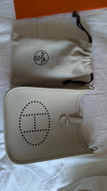 エルメス エブリン （ブランドバッグ）の商品画像 - 査定依頼日：2026年4月25日 - 最高査定価格：480,000円