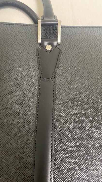 ？ビジネスバッグ（ブランドバッグ）の商品画像 - 査定依頼日：2025年9月16日 - 最高査定価格：60,000円