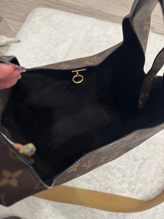 アトランティスPM（ブランドバッグ）の商品画像 - 査定依頼日：2025年2月28日 - 最高査定価格：155,000円