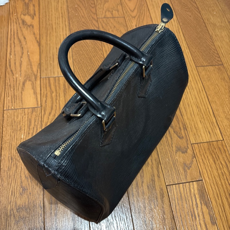 ルイヴィトン エピ （ブランドバッグ）の商品画像 - 査定依頼日：2025年11月4日 - 最高査定価格：50,000円