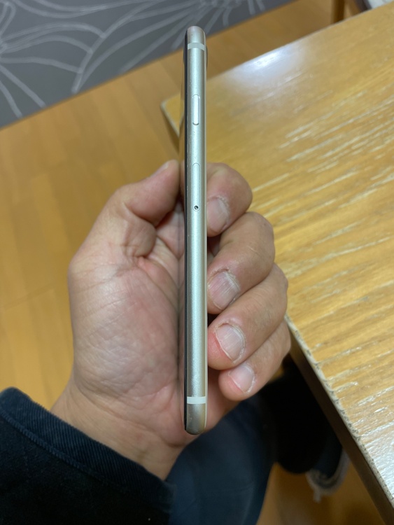 A2782（スマホ）の商品画像 - 査定依頼日：2026年1月24日 - 最高査定価格：35,000円