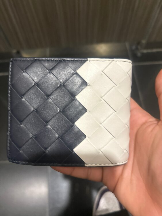 ボッテガ・ヴェネタ  （ブランドバッグ）の商品画像 - 査定依頼日：2025年4月20日 - 最高査定価格：15,000円