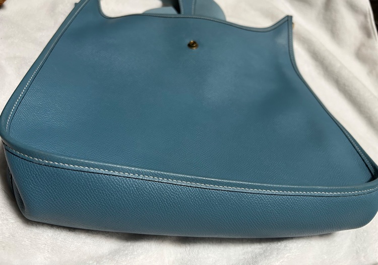 エブリン　GM（ブランドバッグ）の商品画像 - 査定依頼日：2025年11月27日 - 最高査定価格：200,000円