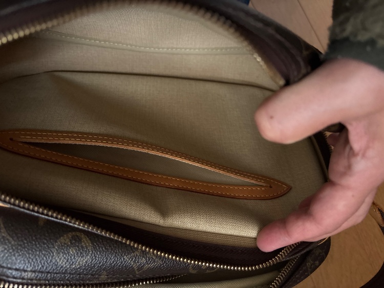 ルイヴィトン モノグラム （ブランドバッグ）の商品画像 - 査定依頼日：2026年1月4日 - 最高査定価格：60,000円