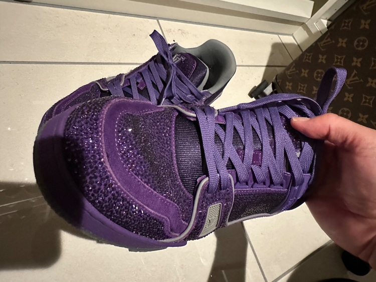 スニーカー（古着・ファッション）の商品画像 - 査定依頼日：2025年10月21日 - 最高査定価格：100,000円