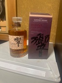 サントリー 響（お酒）の商品画像 - 査定依頼日：2025年8月22日 - 最高査定価格：13,500円