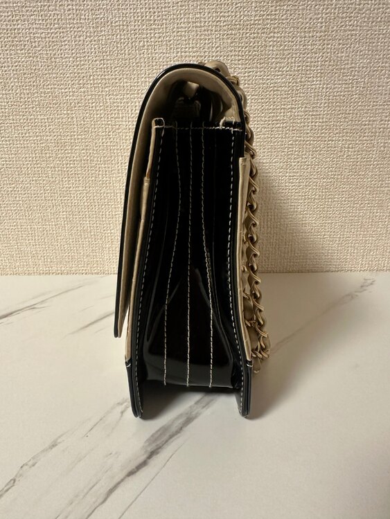 チョコバー（ブランドバッグ）の商品画像 - 査定依頼日：2025年3月31日 - 最高査定価格：70,000円