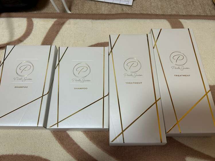 ペルルセボンシャンプー、トリートメント（コスメ・美容・健康器具）の商品画像 - 査定依頼日：2025年4月10日 - 最高査定価格：12,500円