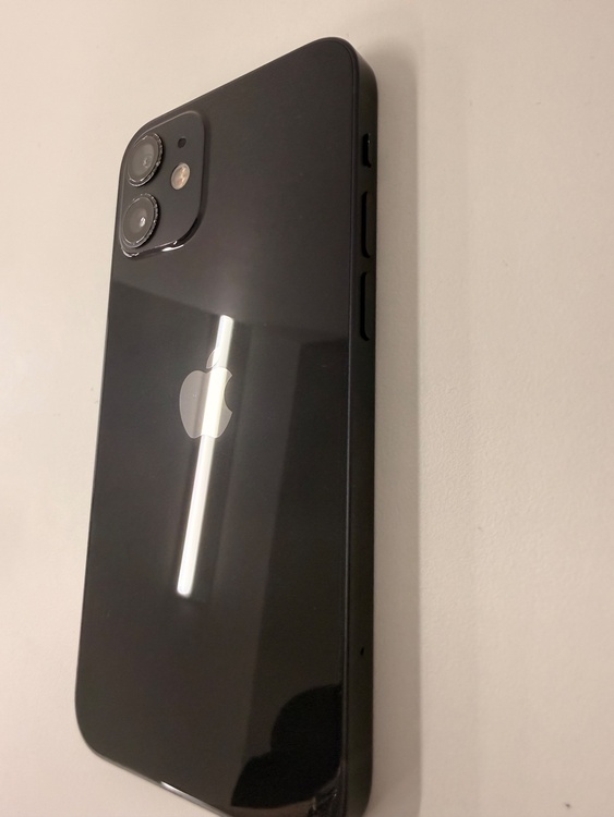 iPhone12 mini（スマホ）の商品画像 - 査定依頼日：2025年12月15日 - 最高査定価格：15,000円